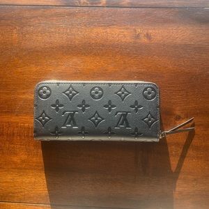 LOUIS VUITTON
Empreinte Zippy Wallet Black
